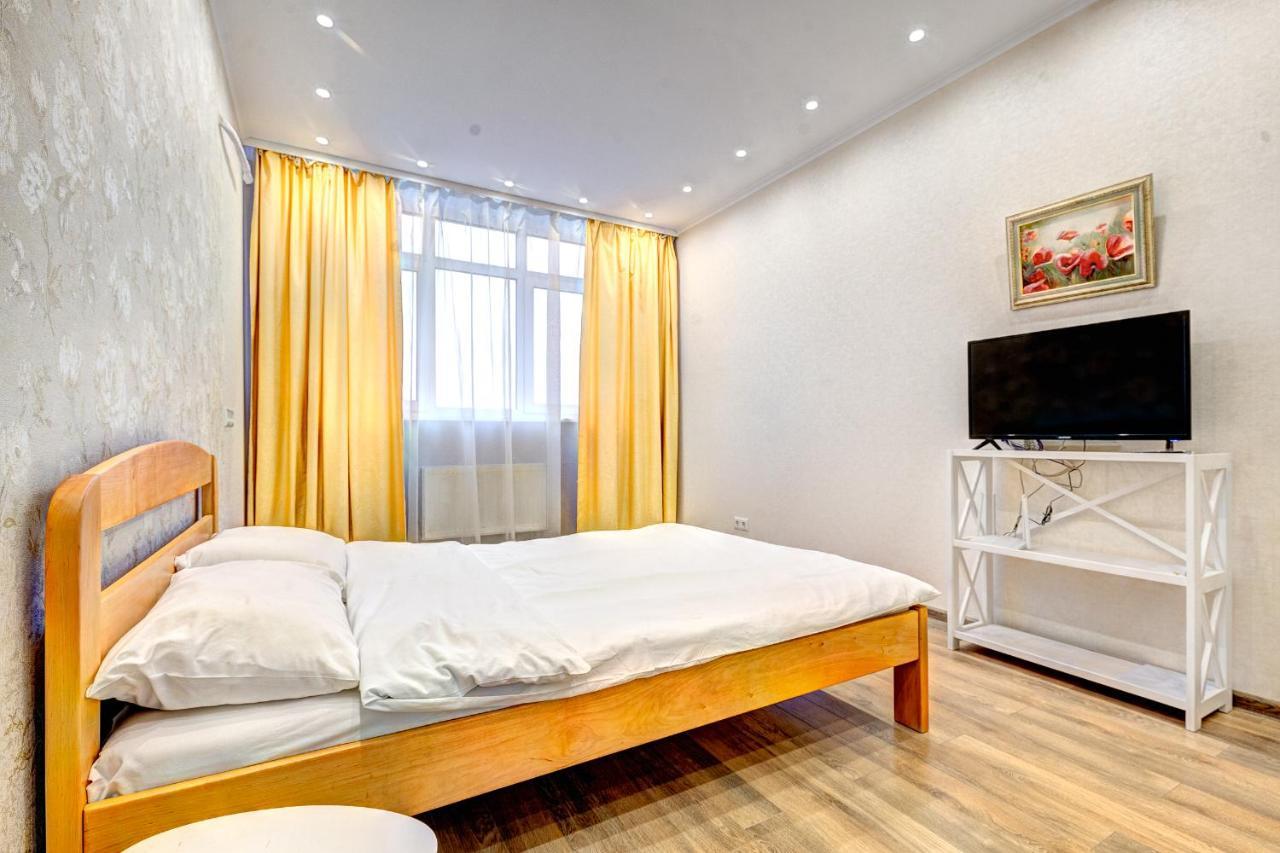 Apartment Voskresenska 18 , Парковые Озера Киев Экстерьер фото