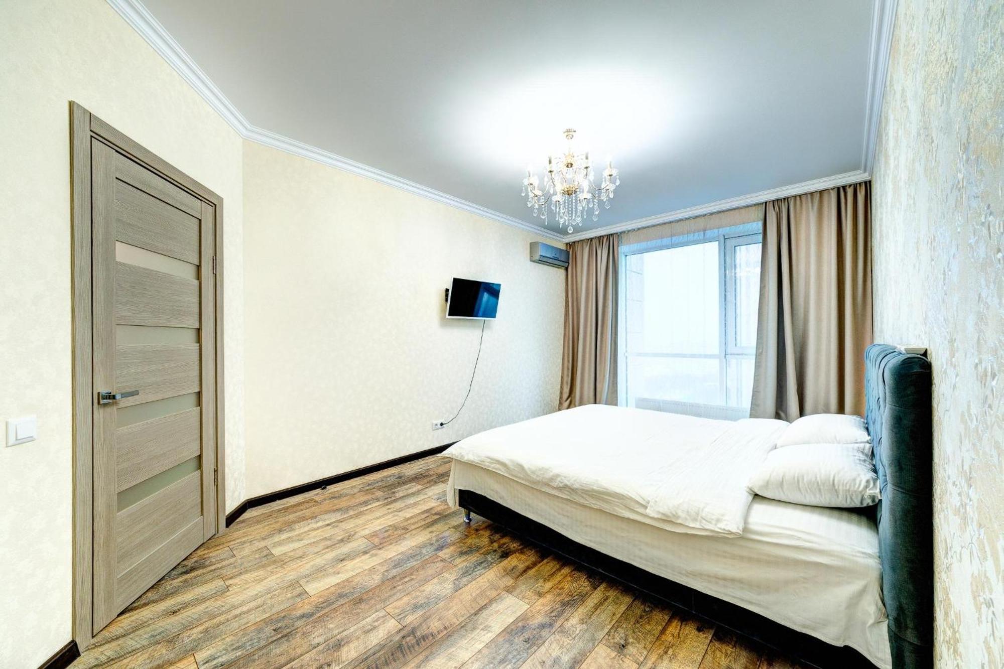 Apartment Voskresenska 18 , Парковые Озера Киев Номер фото